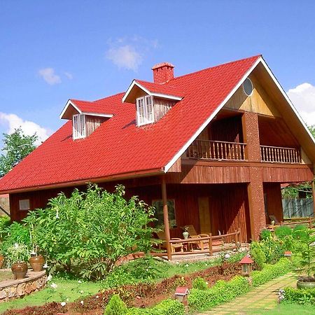 Hill Top Villa Hotel กาลอว์ ภายนอก รูปภาพ
