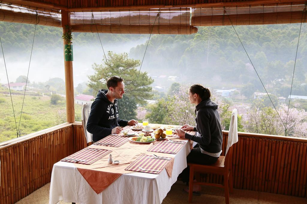 Hill Top Villa Hotel กาลอว์ ภายนอก รูปภาพ